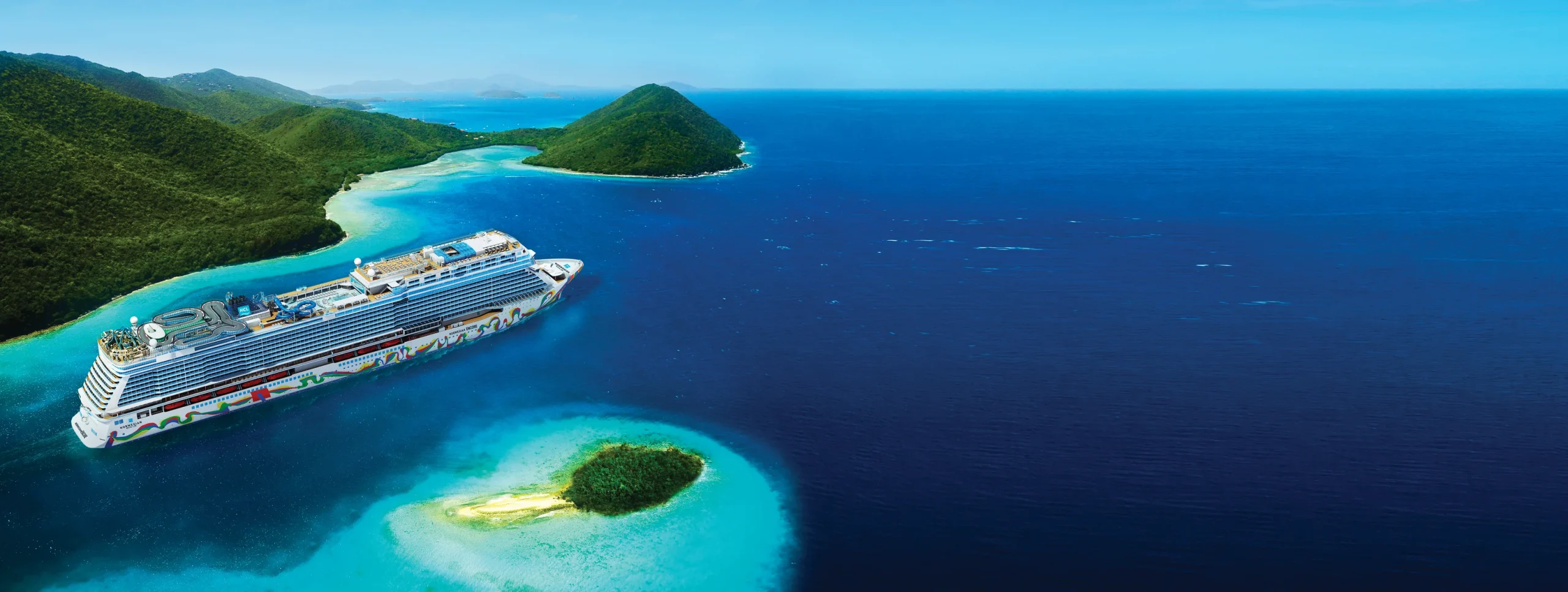 Norwegian Encore navegando por el Caribe